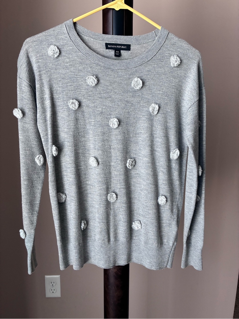 Banana Republic Women’s Light Gray Pom-Pom Crewneck Sweater